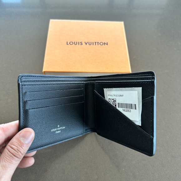 Multiple Damier Graphite Louis Vuitton Wallet - Picture 3 of 5